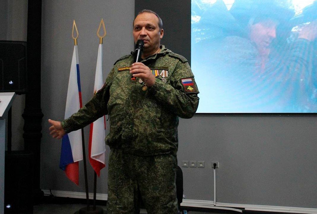 Маскировочная сеть саратовцев спасла троих бойцов на фронте